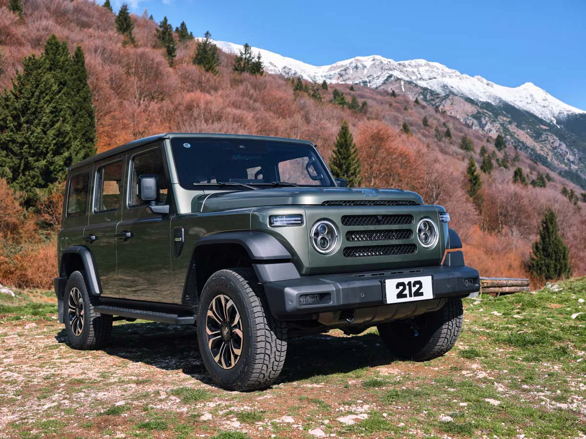 EMC 212 ambientata 002 concessionario Cuneo Nuova EMC 212 Diesel: Il Fuoristrada Militare arriva da Menardi Auto a Cuneo 